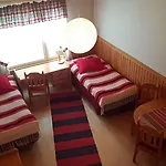 Seita Moekki, Holiday home *